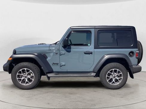 Used 2024 Jeep Wrangler Sport S image 2