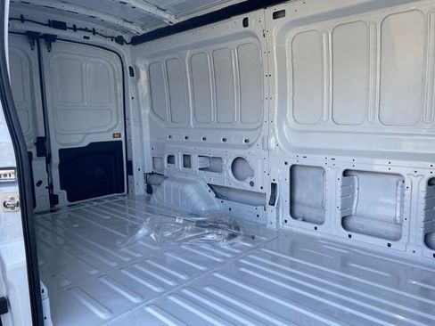New 2026 Ford Transit 250 148 Medium Roof Extended AWD image 26