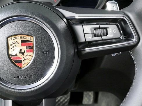 New 2026 Porsche Macan image 12