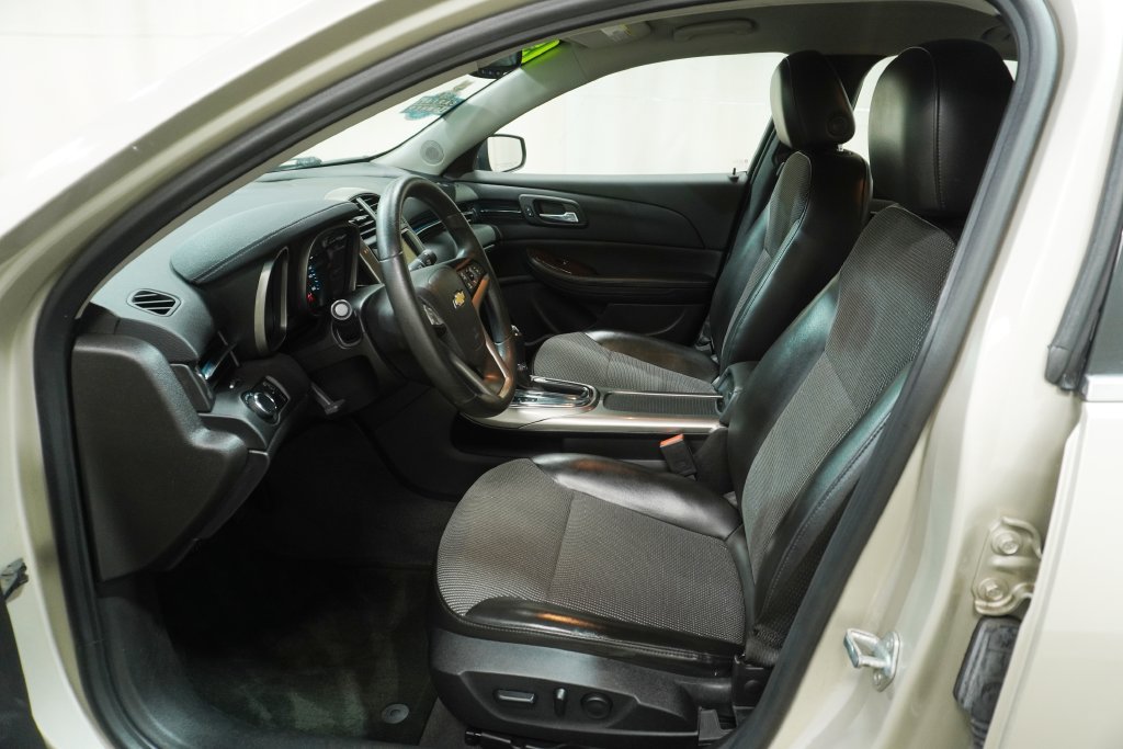 Used 2013 Chevrolet Malibu LT w/ Power Convenience Package FWD image 10
