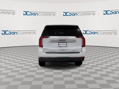 Used 2023 GMC Yukon SLT AWD/4WD image 7
