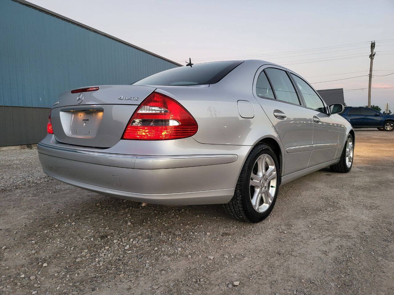 Used 2004 Mercedes-Benz E 500 4MATIC Sedan image 6
