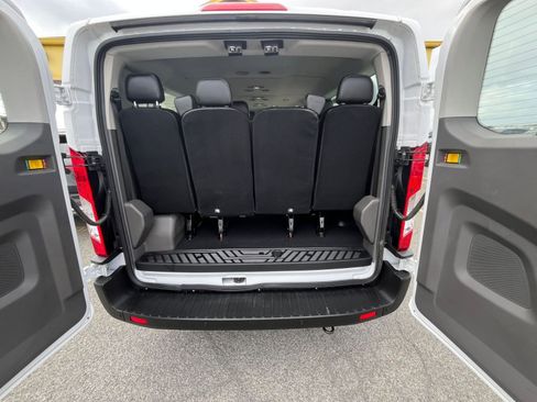 Used 2023 Ford Transit 350 XLT image 33