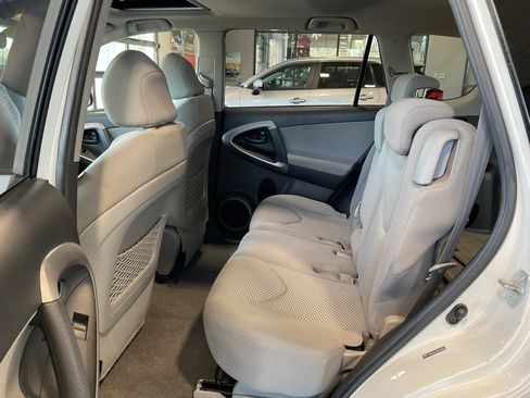 Used 2008 Toyota RAV4 Limited image 19