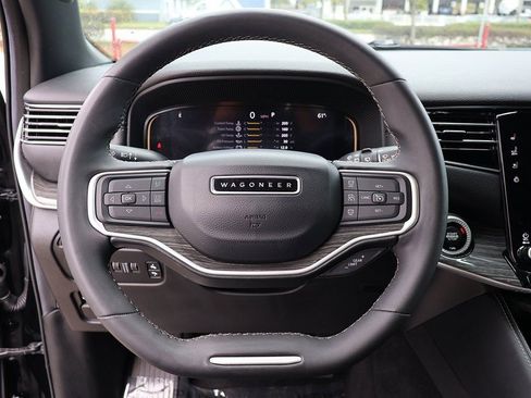 Used 2022 Jeep Wagoneer Series II w/ Premium Group I image 45