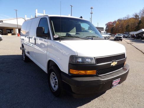 Used 2020 Chevrolet Express 2500 w/ Safety Package image 11