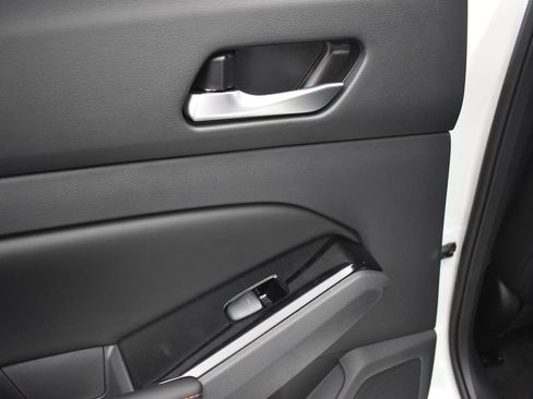 New 2025 Nissan Altima 2.5 SR image 15