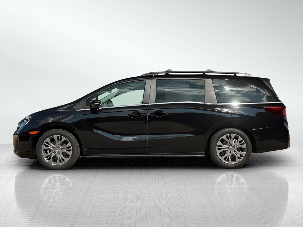 New 2027 Honda Odyssey Touring image 4
