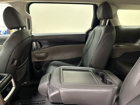 New 2026 Kia Carnival image 26