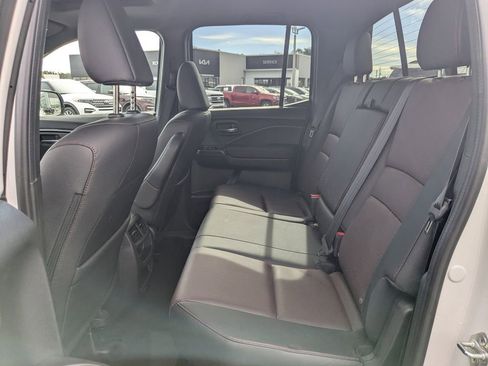 Used 2022 Honda Ridgeline Black Edition image 13