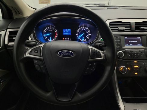 Used 2017 Ford Fusion S image 22