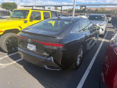 Certified 2023 Toyota Mirai w/ Advanced Technology Package RWD image 6