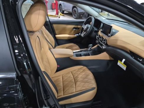 New 2025 Nissan Sentra SV w/ SV Premium Package image 12