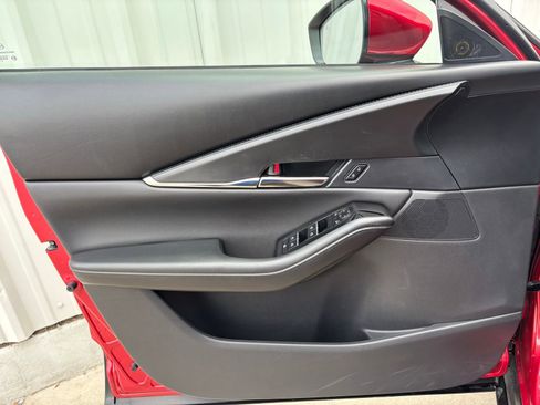 Certified 2025 MAZDA CX-30 AWD 2.5 S w/ Preferred Package image 13