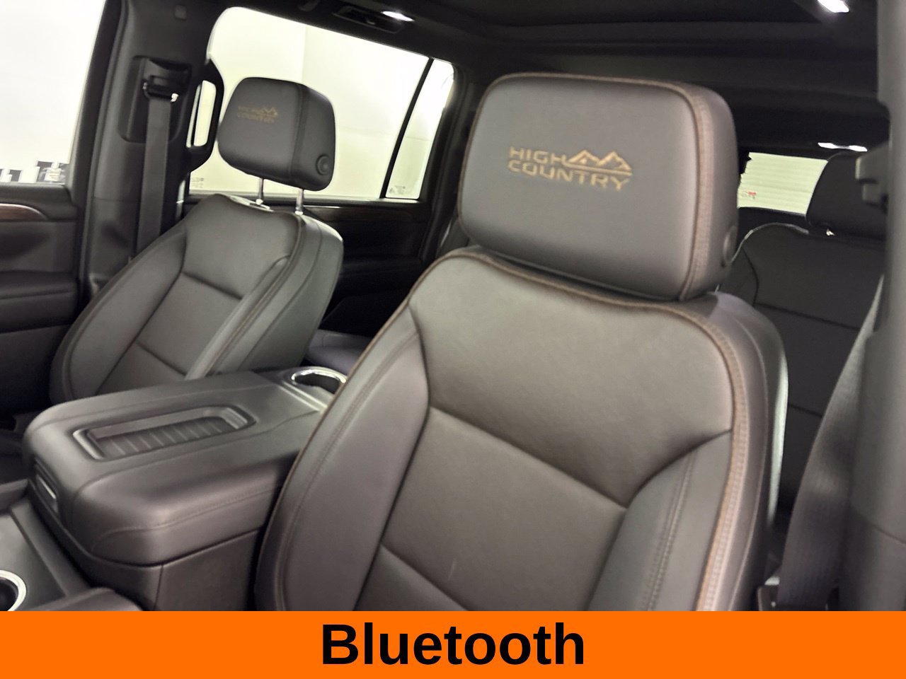 Used 2024 Chevrolet Suburban High Country RWD image 15