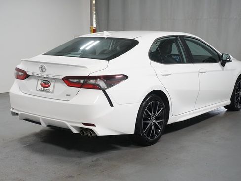 Certified 2024 Toyota Camry SE FWD image 8