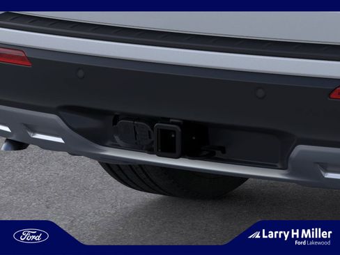 New 2026 Ford Explorer Active AWD/4WD image 23
