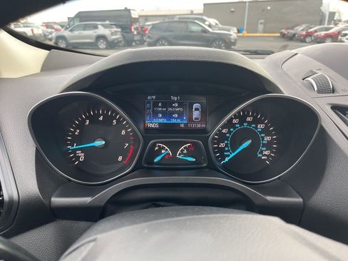 Used 2016 Ford Escape SE w/ SE Chrome Package image 17