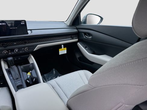 New 2026 Honda Accord LX image 18
