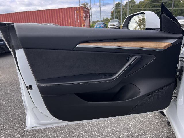 Used 2021 Tesla Model 3 Standard Range Plus RWD image 10
