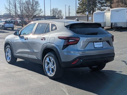 New 2026 Chevrolet Trax LS w/ LS Convenience Package image 3