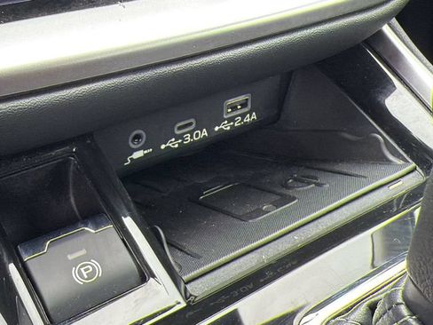 Certified 2024 Subaru Legacy Premium AWD/4WD image 20