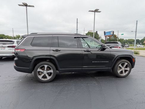 Used 2023 Jeep Grand Cherokee L Limited AWD/4WD image 9