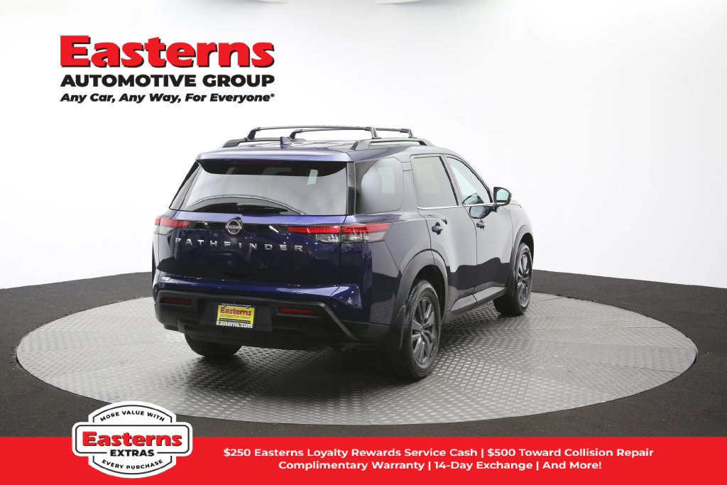Used 2022 Nissan Pathfinder SV AWD/4WD image 42