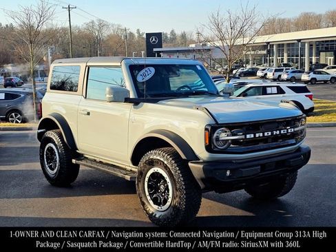Used 2023 Ford Bronco Outer Banks w/ Sasquatch Package image 1