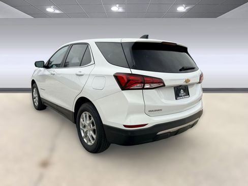 Used 2022 Chevrolet Equinox LT image 3