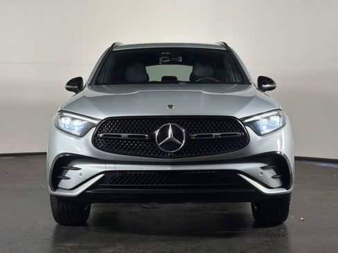 Used 2025 Mercedes-Benz GLC 300 4MATIC w/ AMG Line image 8
