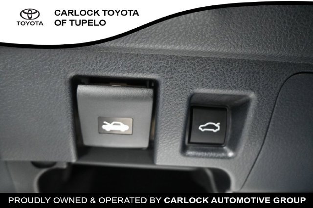 Used 2025 Lexus IS 350 F Sport w/ Accessory Package 2 RWD image 21