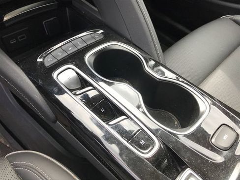 Certified 2023 Buick Envision Essence AWD/4WD image 8