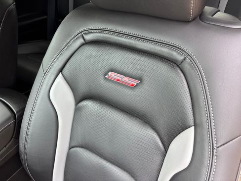 Used 2023 Chevrolet Camaro SS RWD image 17