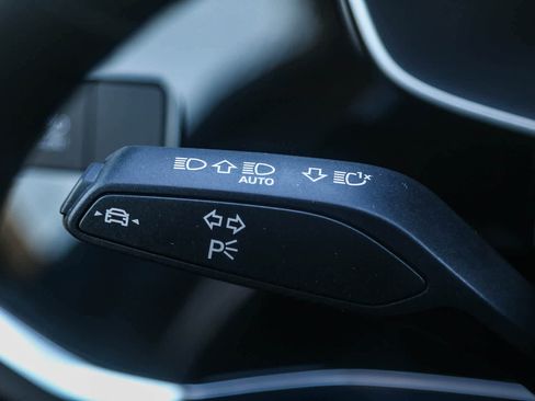 New 2025 Audi Q3 2.0T Premium image 39