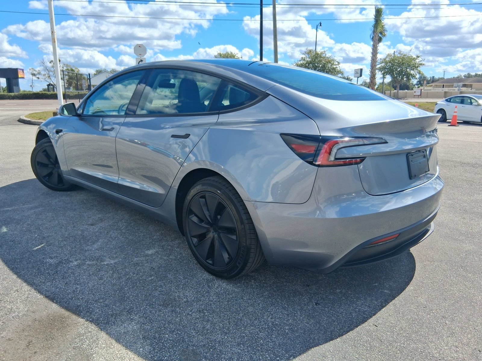 Used 2025 Tesla Model 3 RWD image 4
