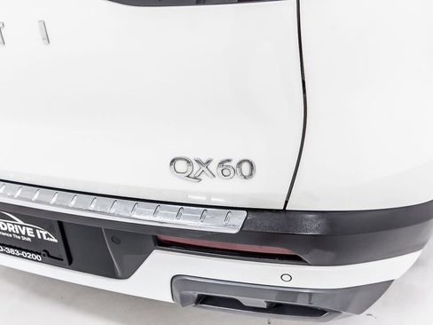 Used 2023 INFINITI QX60 Sensory w/ Vision Package AWD/4WD image 7