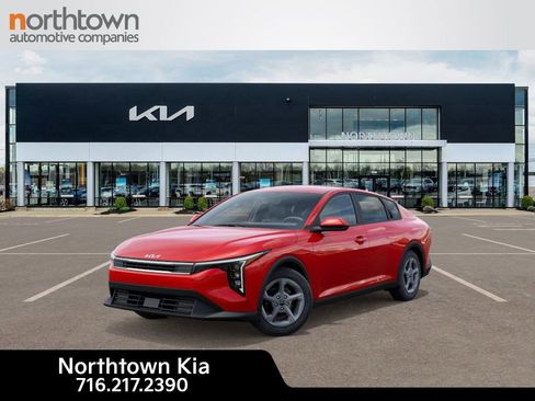 New 2025 Kia K4 LXS image 1