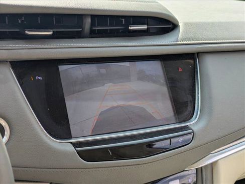 Used 2017 Cadillac XT5 Luxury w/ Driver Awareness Package image 13