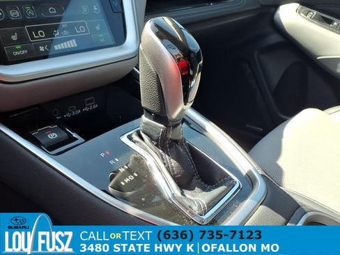 Used 2023 Subaru Outback Limited AWD/4WD image 14