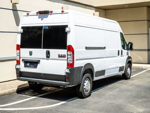 Used 2022 RAM ProMaster 2500 FWD image 7