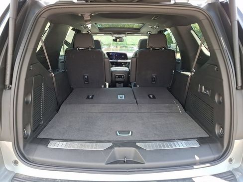 Used 2025 Chevrolet Tahoe Premier w/ Sun And Tow Package AWD/4WD image 29