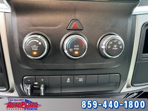 Used 2017 RAM 2500 SLT AWD/4WD image 31