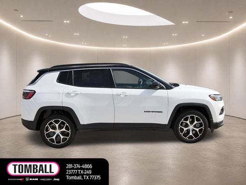 Used 2024 Jeep Compass Limited AWD/4WD image 8