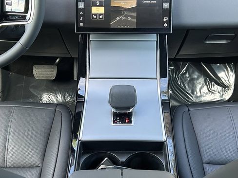 Used 2025 Land Rover Range Rover Evoque S image 43