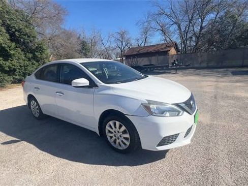 Used 2017 Nissan Sentra S image 2