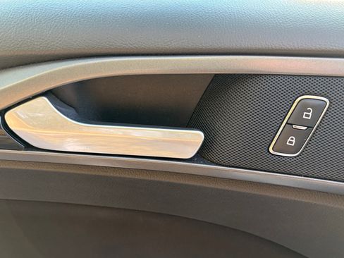 Used 2013 Ford Fusion SE image 9