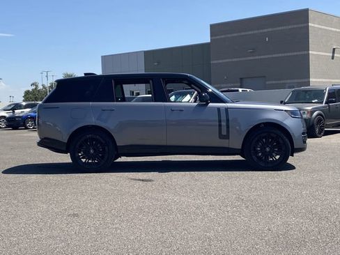 New 2025 Land Rover Range Rover Long Wheelbase SE image 17