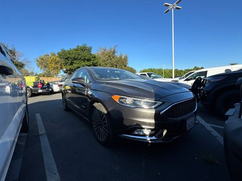 Used 2017 Ford Fusion Platinum image 2