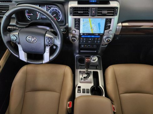 Used 2024 Toyota 4Runner Limited AWD/4WD image 28